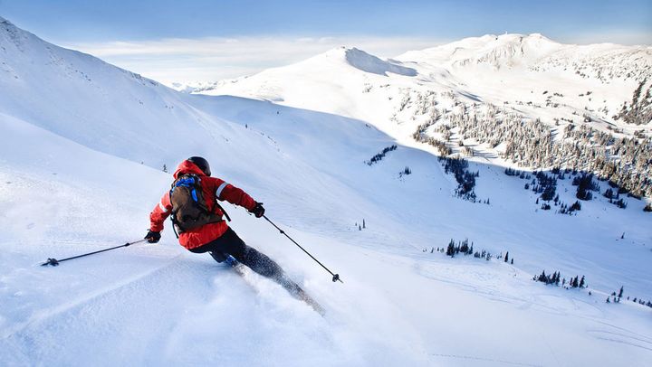 Skiing in India: Exploring the Best Resorts for Family Fun, Food, and Adventure